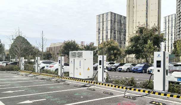 宜昌首批全液冷超充站投入运营，银河集团助力高质量充电基础设施建设(图2)